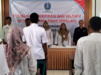 SOSIALISASI, VERIFIKASI DAN VALIDASI DATA ATS ( ANAK TIDAK SEKOLAH)